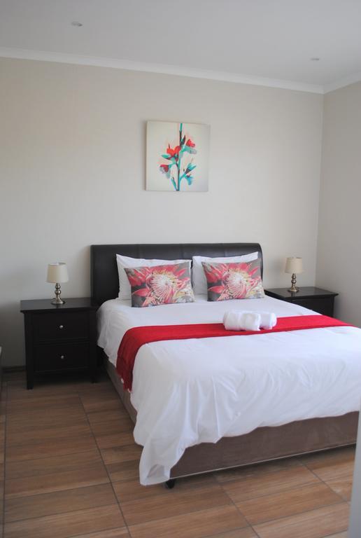 86 Edison Self Catering Apartment Johannesburg Bagian luar foto